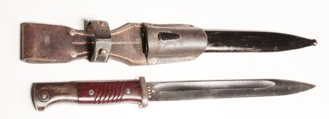 German 98k bayonet matching with frog