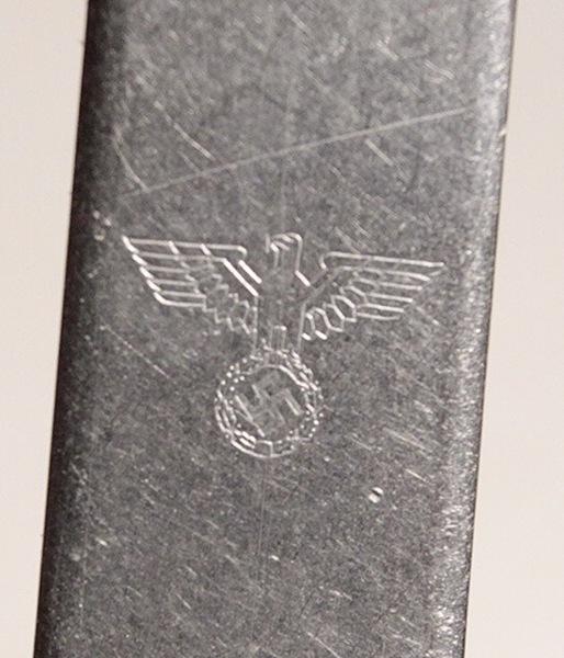 German Luftwaffe plate with utensils - Image 9