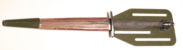 OSS Fighting Knife with Pancake Flipper scabbard - Image 2