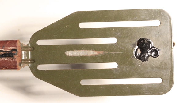OSS Fighting Knife with Pancake Flipper scabbard - Image 6