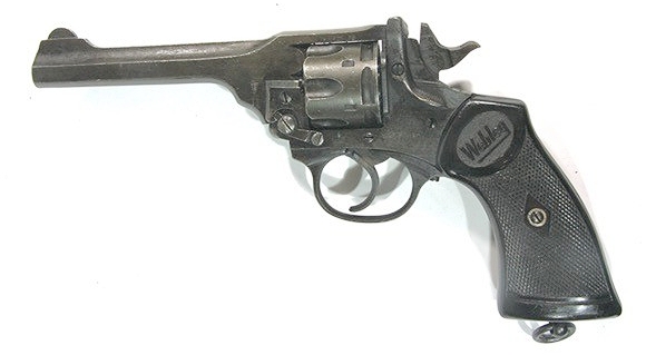 Webley & Scott Mark IV .38 Military & Police - Image 2
