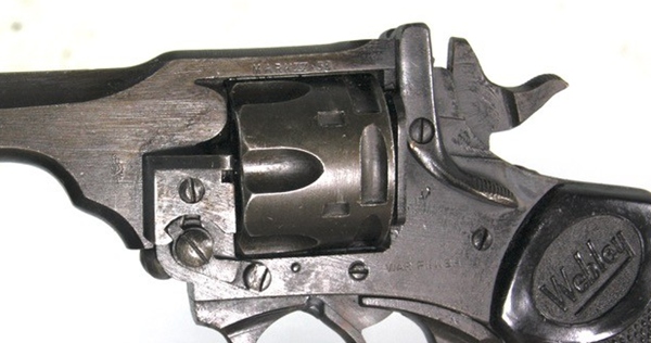 Webley & Scott Mark IV .38 Military & Police - Image 3